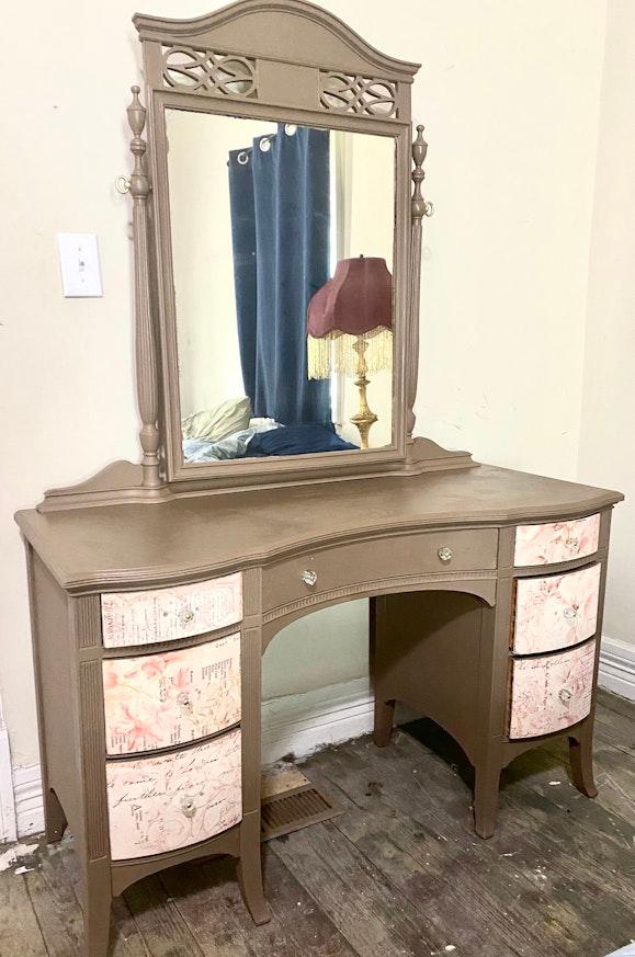 Brown and light pink antique dressing table image 1