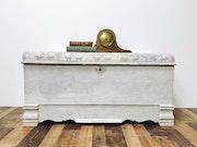 Lane Cedar Chest in Plaster Wrap and Milk Paint image 3