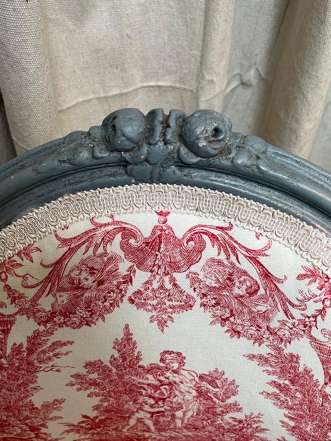 Sweet Petite 1930's Carved Louis XIV Chair image 4