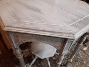 Salvaged refurbished Antique turned spindle spider table image 6