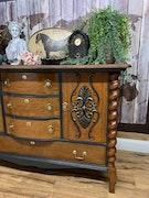 Server-buffet in solid oak with barley twist detail image 11