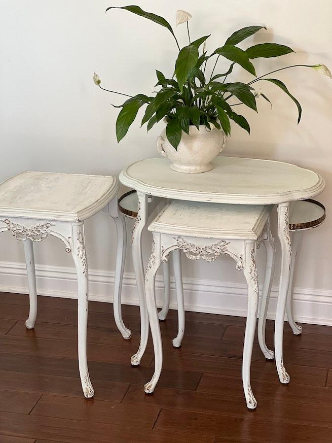 Set of 2 French Nesting Tables image 5