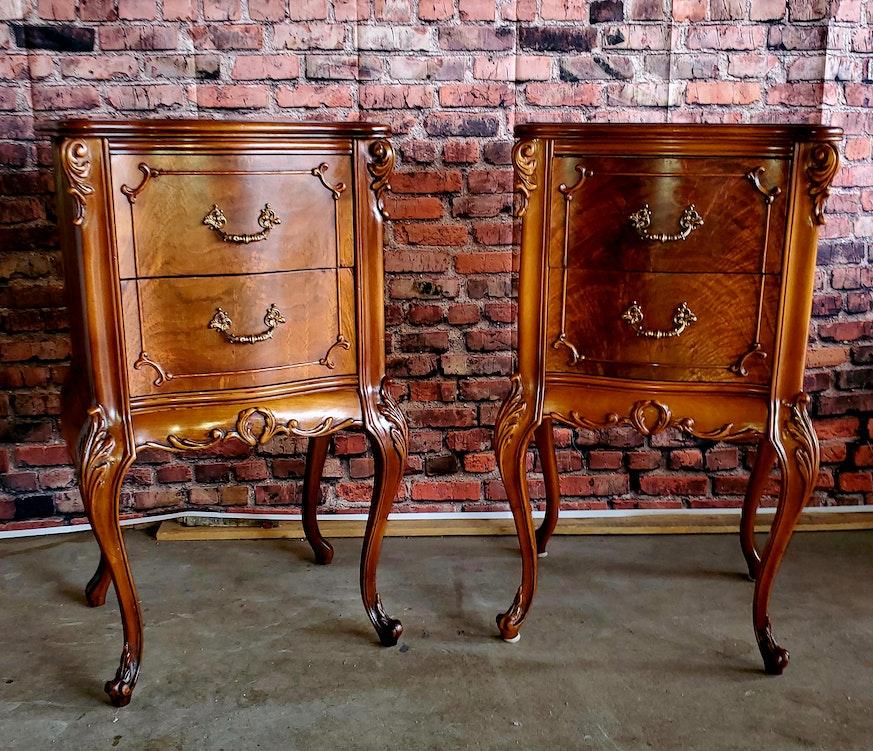 Set of Louis XV Style French Provincial nightstands image 11