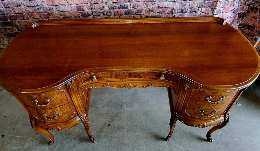 Stunning Louis XV Style French provincial desk image 3