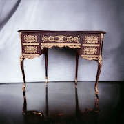 Beautiful Vintage French vanity/ kidney shaped desk image 3
