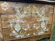 Antique refurbished oak chest of drawers, dresser image 6