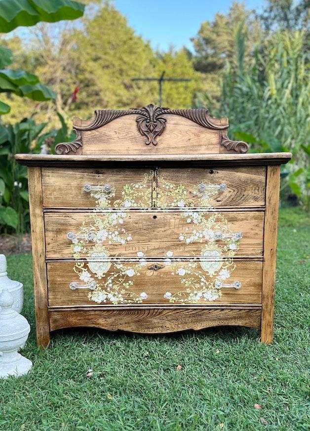 Antique refurbished oak chest of drawers, dresser image 8