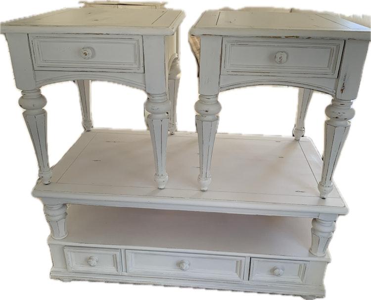 Broyhill Cottage Style Coffee Table Set of 3