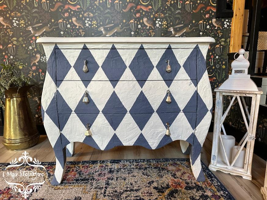 Harlequin Louis XV Bombay Commode, Chest, Entry Table image 2